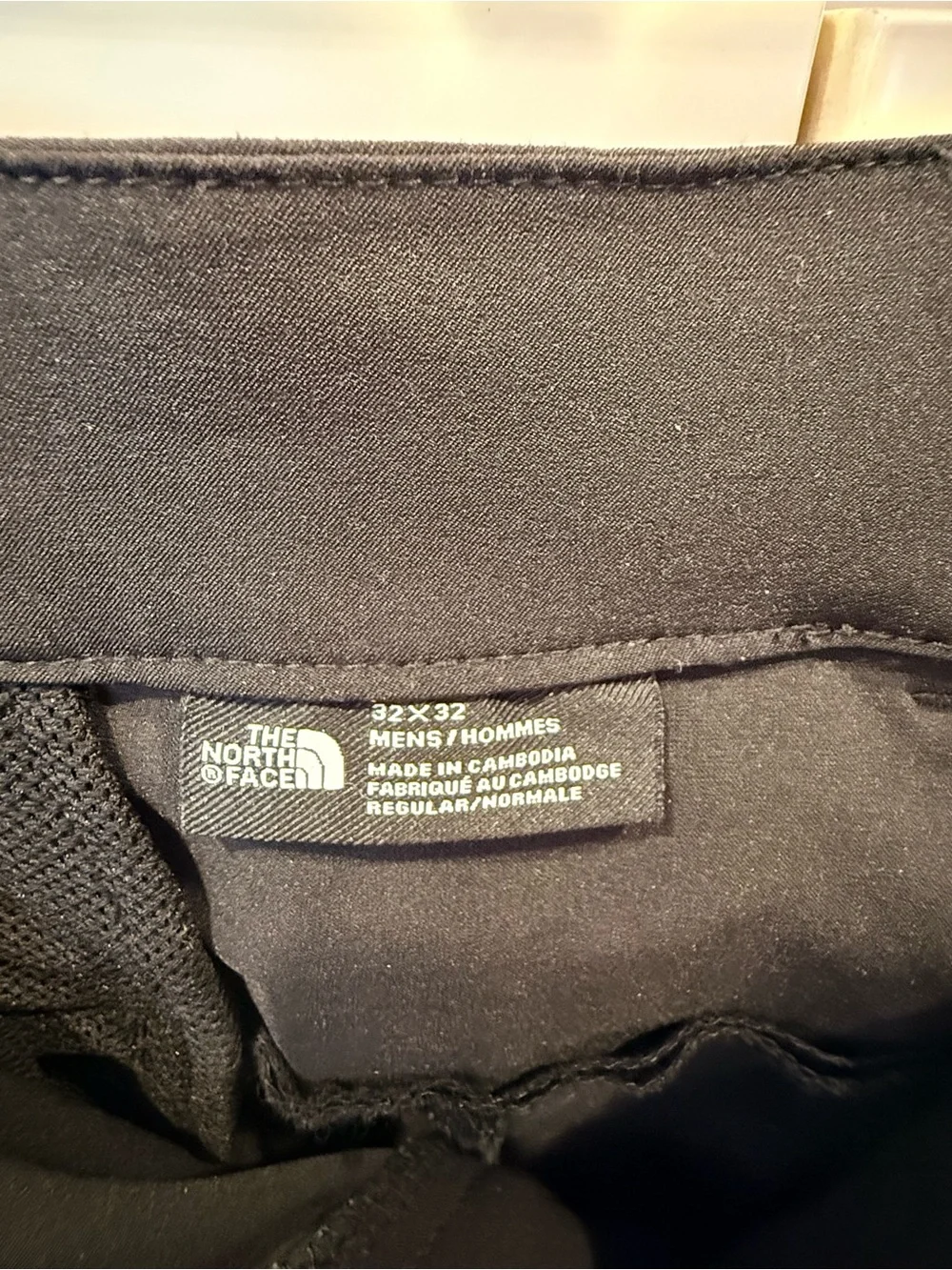 The North Face Men’s 32x32 Convertible Zip Off Hiking Pants Black